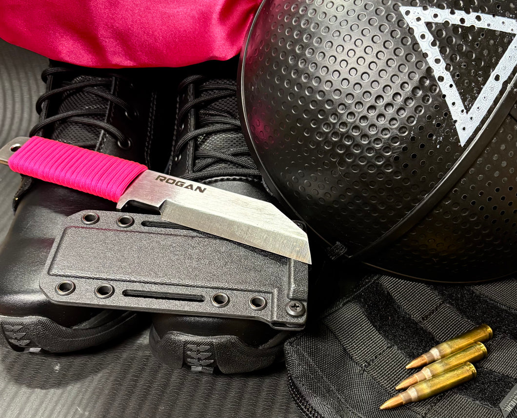 Limited Edition Pink Soldier ⏺️🔼⏹️ -ROGAN Utility Knife (RUK) Comes with belt clip.